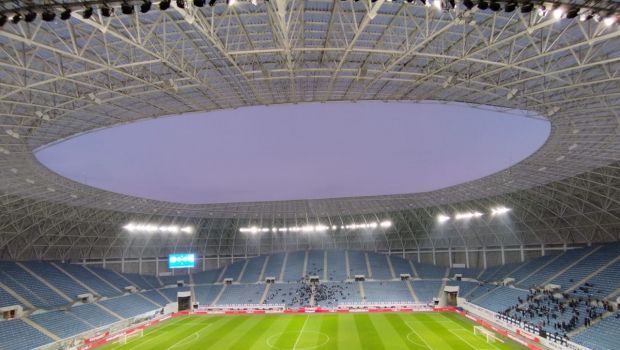
	Se schimbă gazonul de pe stadionul Ion Oblemenco pentru meciurile Universității Craiova în Conference League
