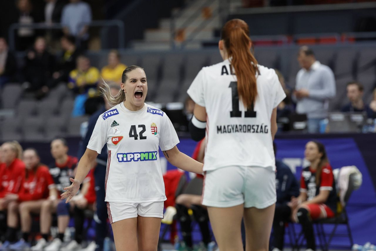 Reacția presei maghiare după ce Ungaria s-a calificat la Turneul Preolimpic de handbal feminin. "Pasărea Phoenix" / "Eroine"_8