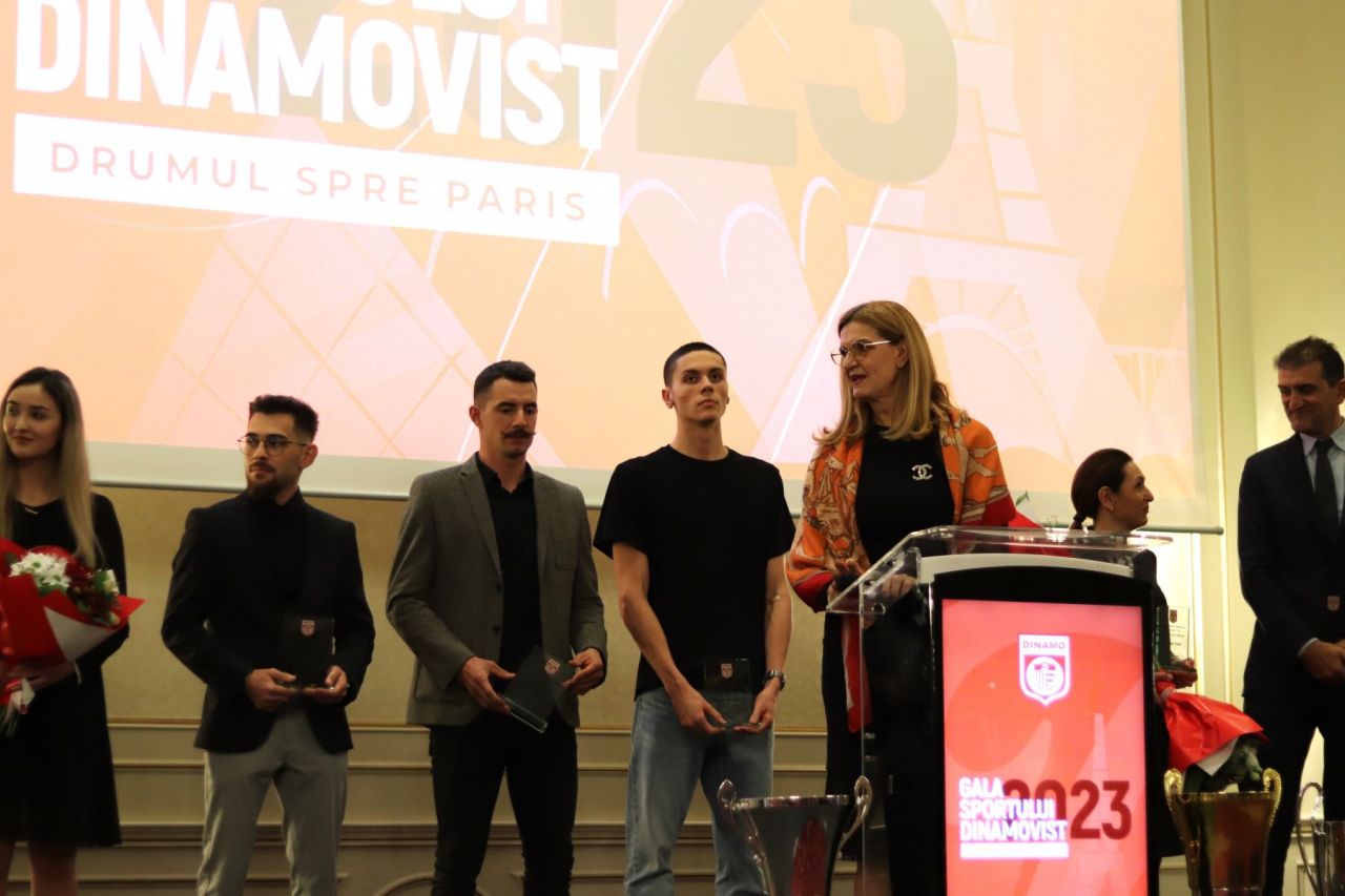 Canotorii au dominat "Gala Sportului Dinamovist 2023". Zeci de invitați speciali, printre care și controversatul Gabriel Oprea_18