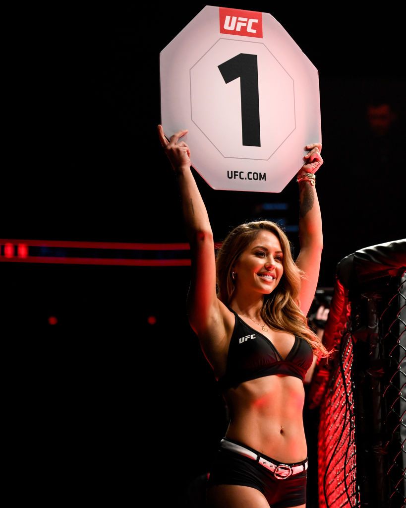 Anunțul neașteptat făcut de cea mai sexy Ring Girl din UFC la premiile World MMA: „E ultima dată!” _19