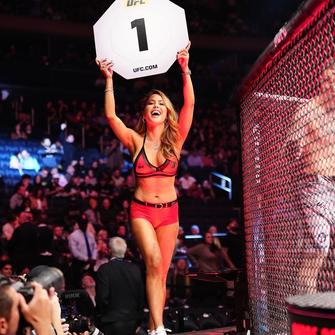 Anunțul neașteptat făcut de cea mai sexy Ring Girl din UFC la premiile World MMA: „E ultima dată!” _43