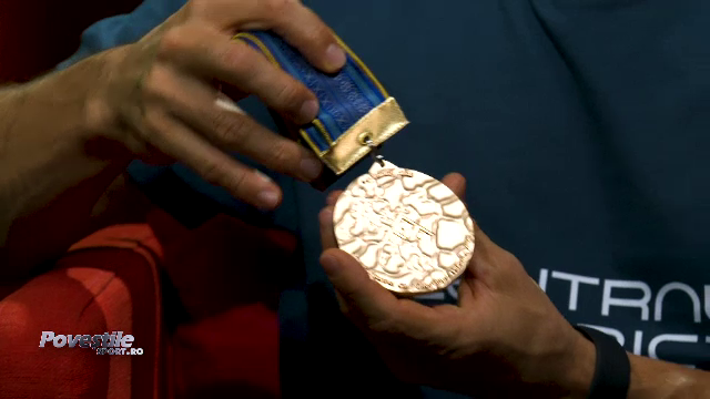Constantin Popovici și-a prezentat medalia de campion mondial la Poveștile Sport.ro: ”Extraordinar de frumoasă”_8