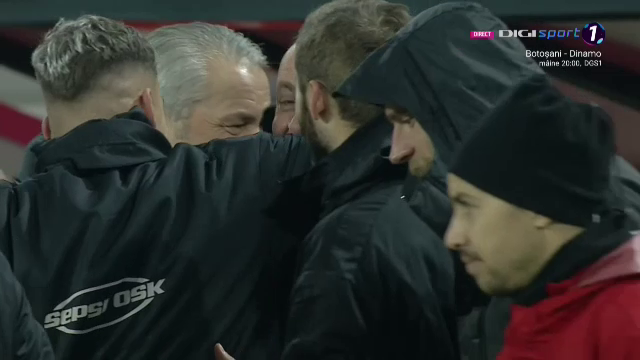 Reacție savuroasă a lui Laszlo Dioszegi la finalul meciului cu CFR Cluj. Ce a făcut imediat după fluierul final al partidei_19