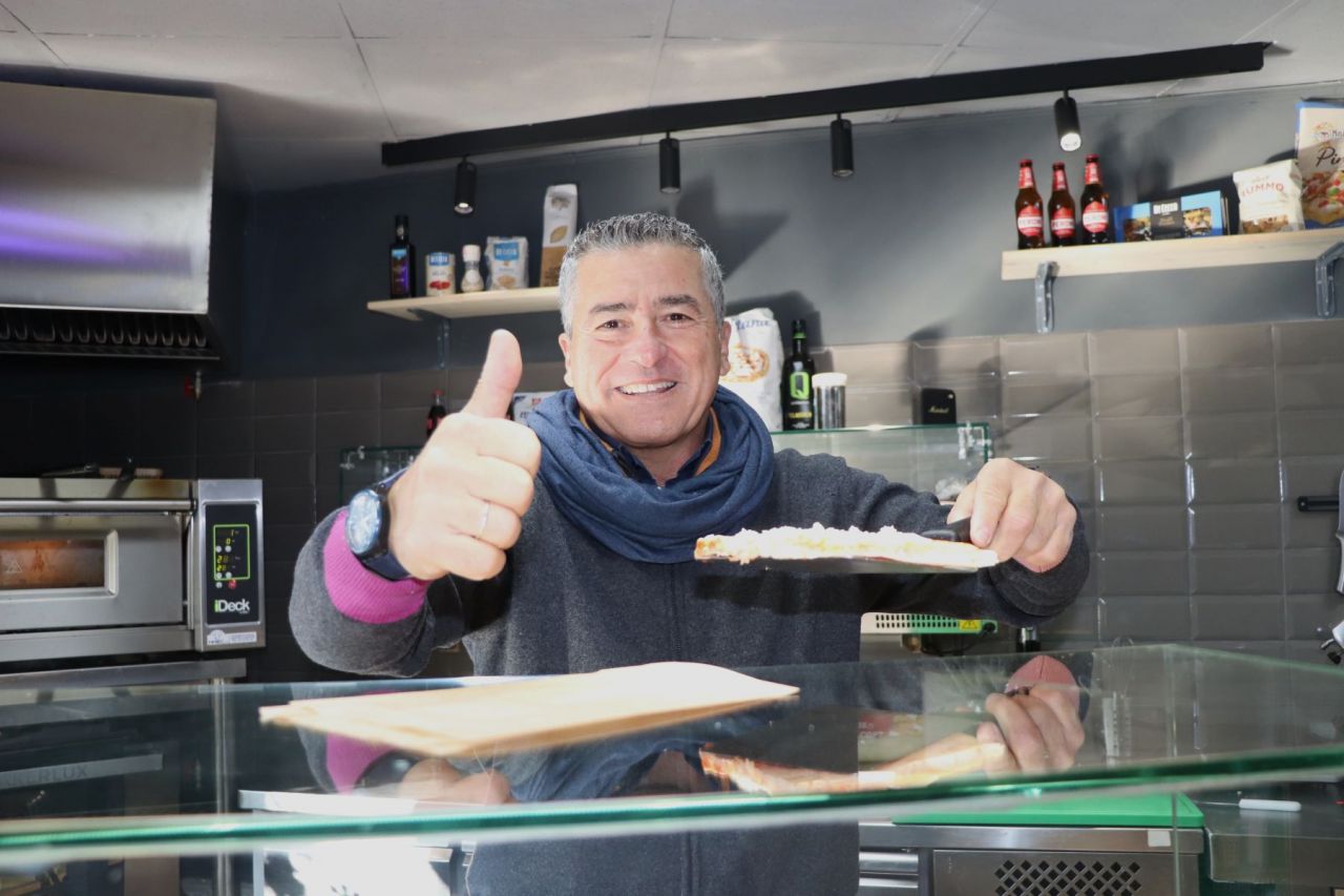 Renzo Rossi a lucrat la FCSB, Rapid și CFR Cluj, dar spune că are comerțul în sânge. "Am deschis o pizzerie cu rețete ca la Roma!"_7