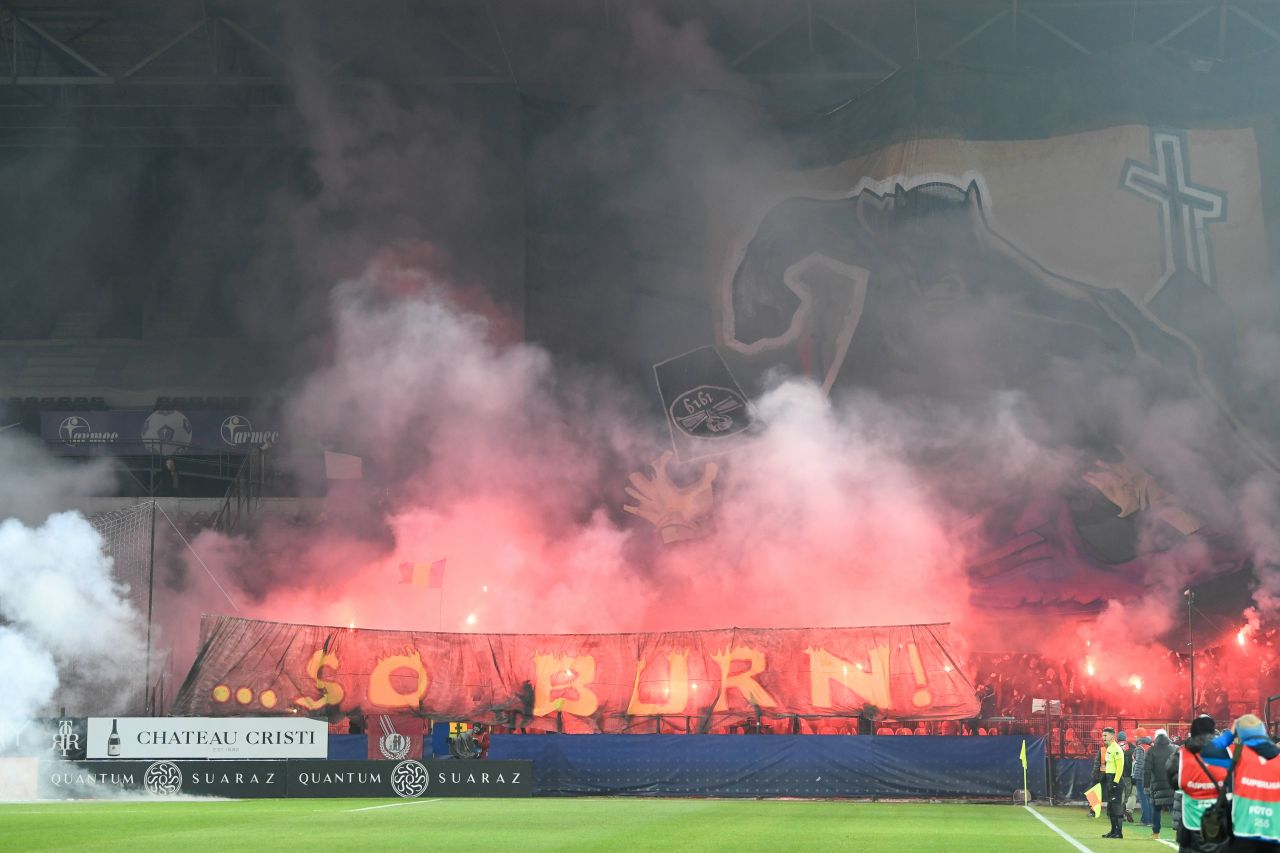 Fanii lui U Cluj au invadat stadionul marii rivale! Imagini spectaculoase din Gruia_12