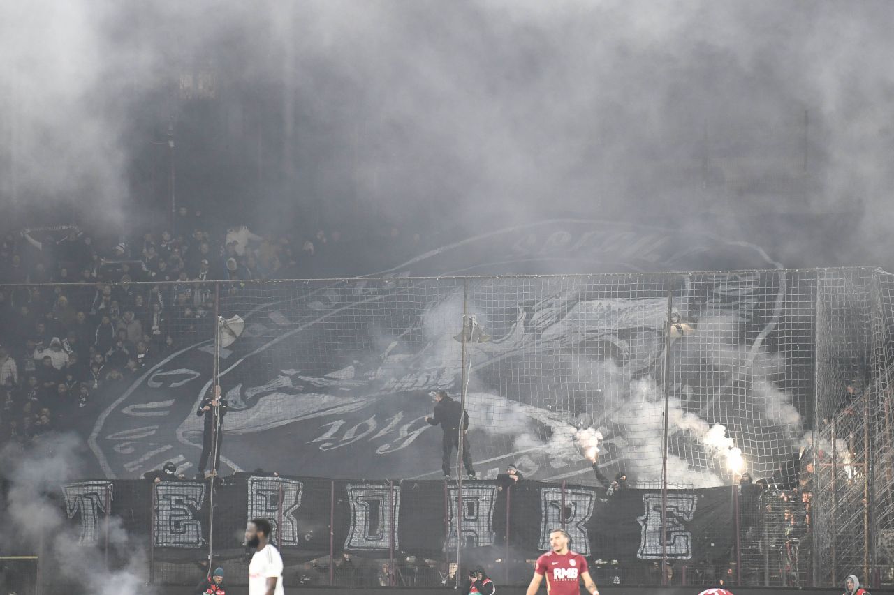 Fanii lui U Cluj au invadat stadionul marii rivale! Imagini spectaculoase din Gruia_13