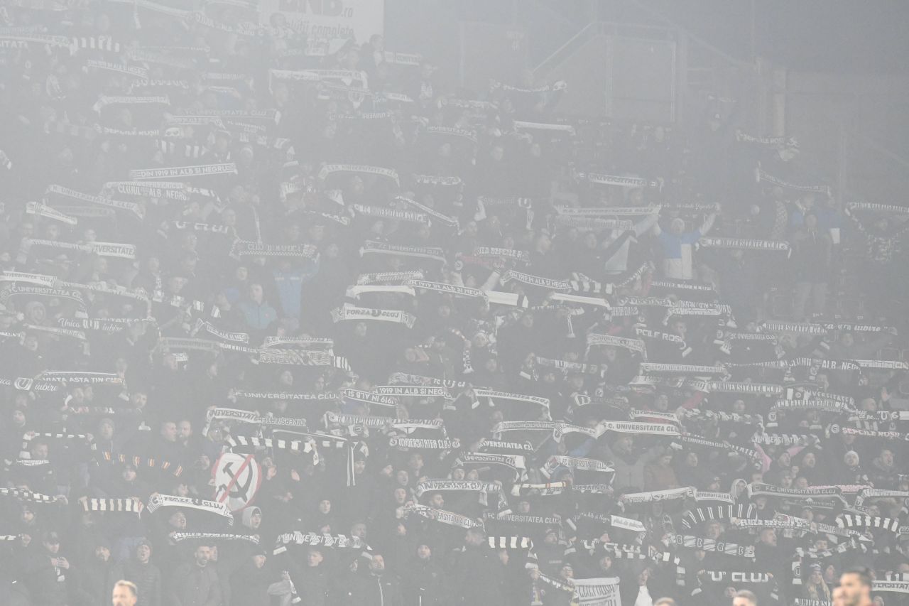 Fanii lui U Cluj au invadat stadionul marii rivale! Imagini spectaculoase din Gruia_8