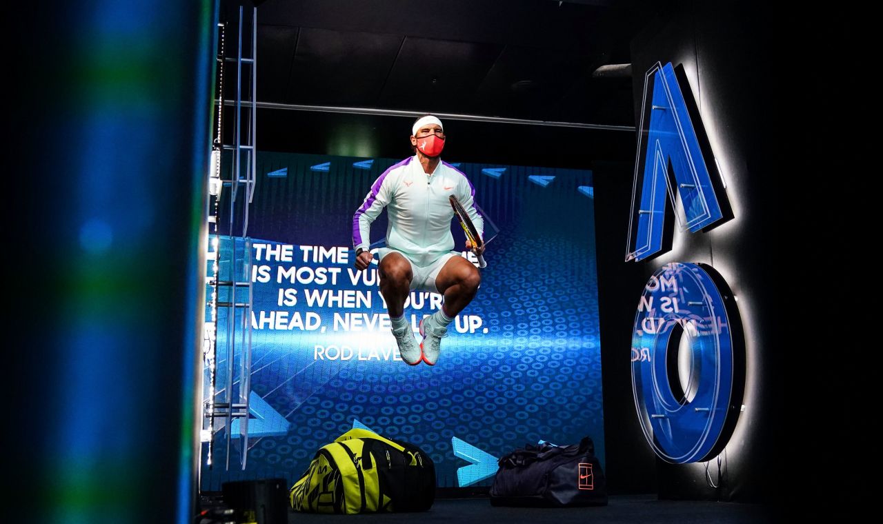 Nadal e aici! Victorie clară cu Thiem, la revenirea în tenis, după un an de pauză: „Mi-a fost dor să fiu sănătos”_1