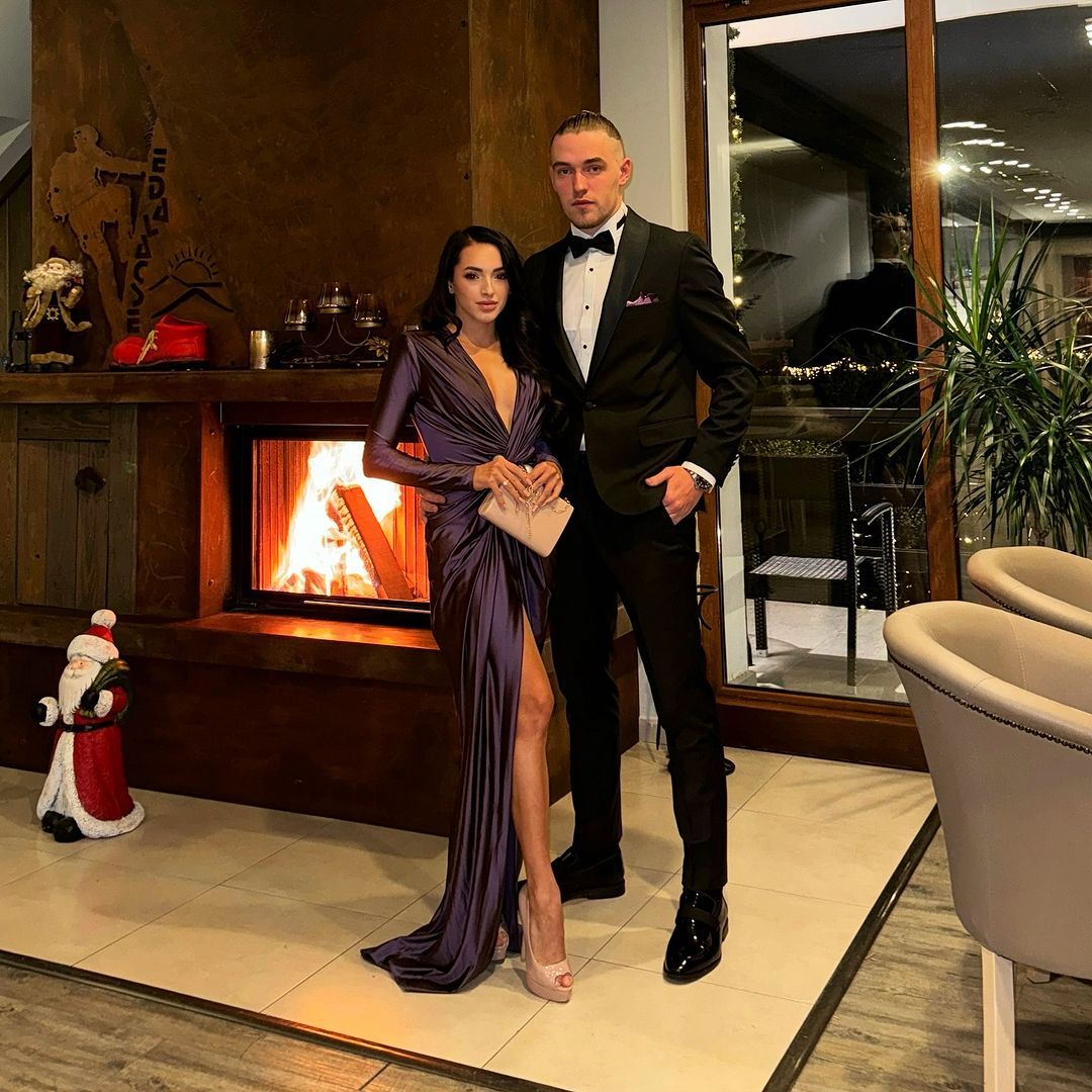 "Un sincer da!". Larisa Iordache a fost cerută de soție în prima zi din 2024: imagini spectaculoase cu gimnasta și iubitul ei_28