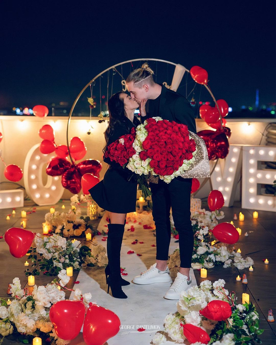 "Un sincer da!". Larisa Iordache a fost cerută de soție în prima zi din 2024: imagini spectaculoase cu gimnasta și iubitul ei_10