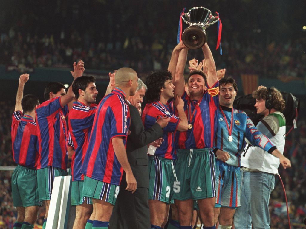 25 de ani de la desființarea Cupei Cupelor. Popescu și Petrescu au câștigat trofeul, Dinamo a ajuns până în semifinale_13