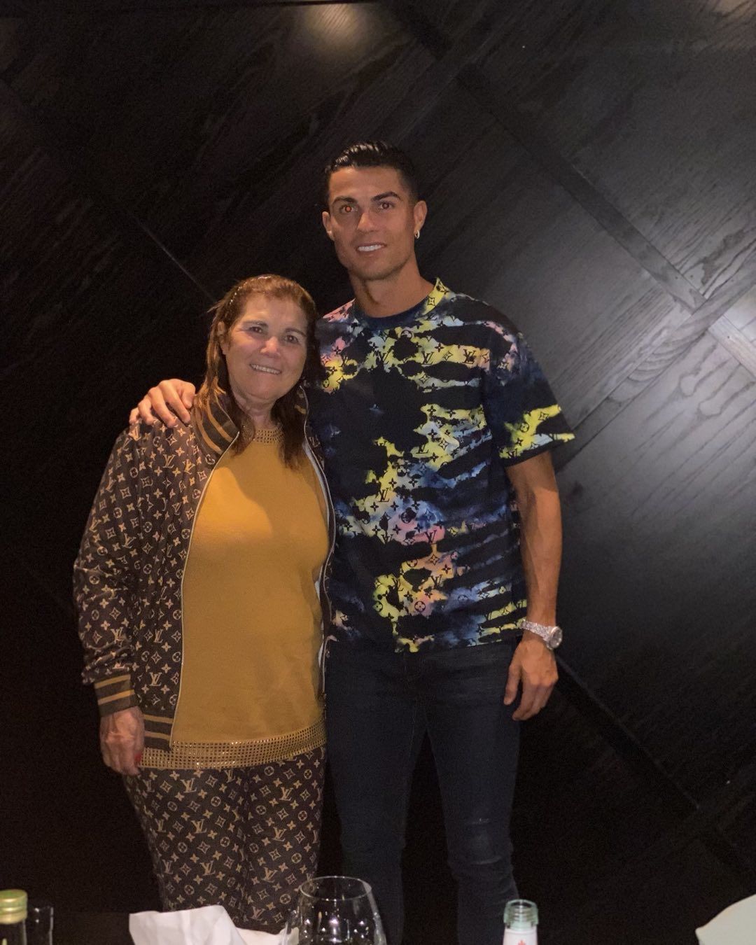 Cristiano Ronaldo, cadou de 80.000 de dolari pentru mama lui! Bolidul pe care i l-a cumpărat în ziua în care femeia a împlinit 69 de ani _12
