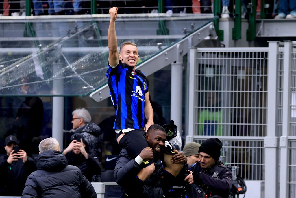 Fundul lui Frattesi, mai viral decât golul victoriei înscris cu Verona! :) A dat gol și a rămas fără pantaloni _13