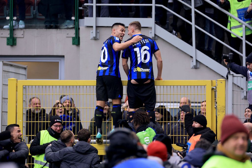 Fundul lui Frattesi, mai viral decât golul victoriei înscris cu Verona! :) A dat gol și a rămas fără pantaloni _3