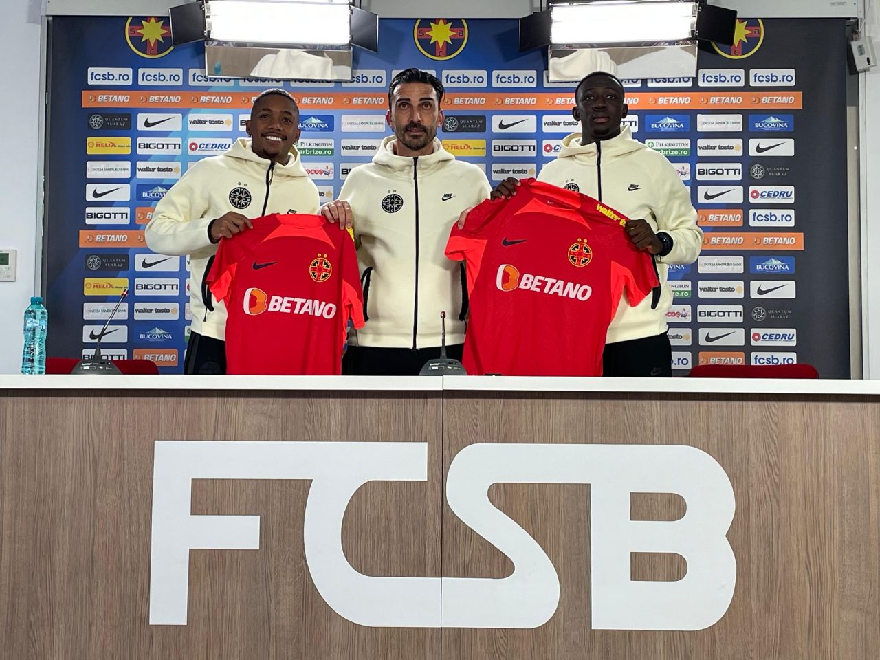 Luis Phelipe și Baba Alhassan, prezentați la FCSB: "Nu mi-a venit să cred când am auzit că mă vor"_1