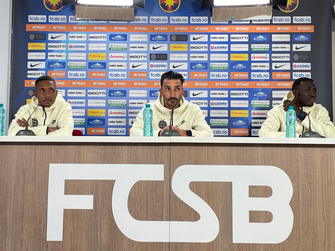 Luis Phelipe și Baba Alhassan, prezentați la FCSB: "Nu mi-a venit să cred când am auzit că mă vor"_2