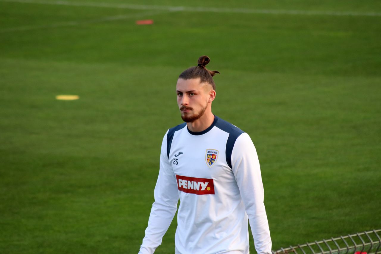 Tottenham forțează transferul lui Radu Drăgușin. De ce se grăbesc să aibă semnătura românului până vineri _1