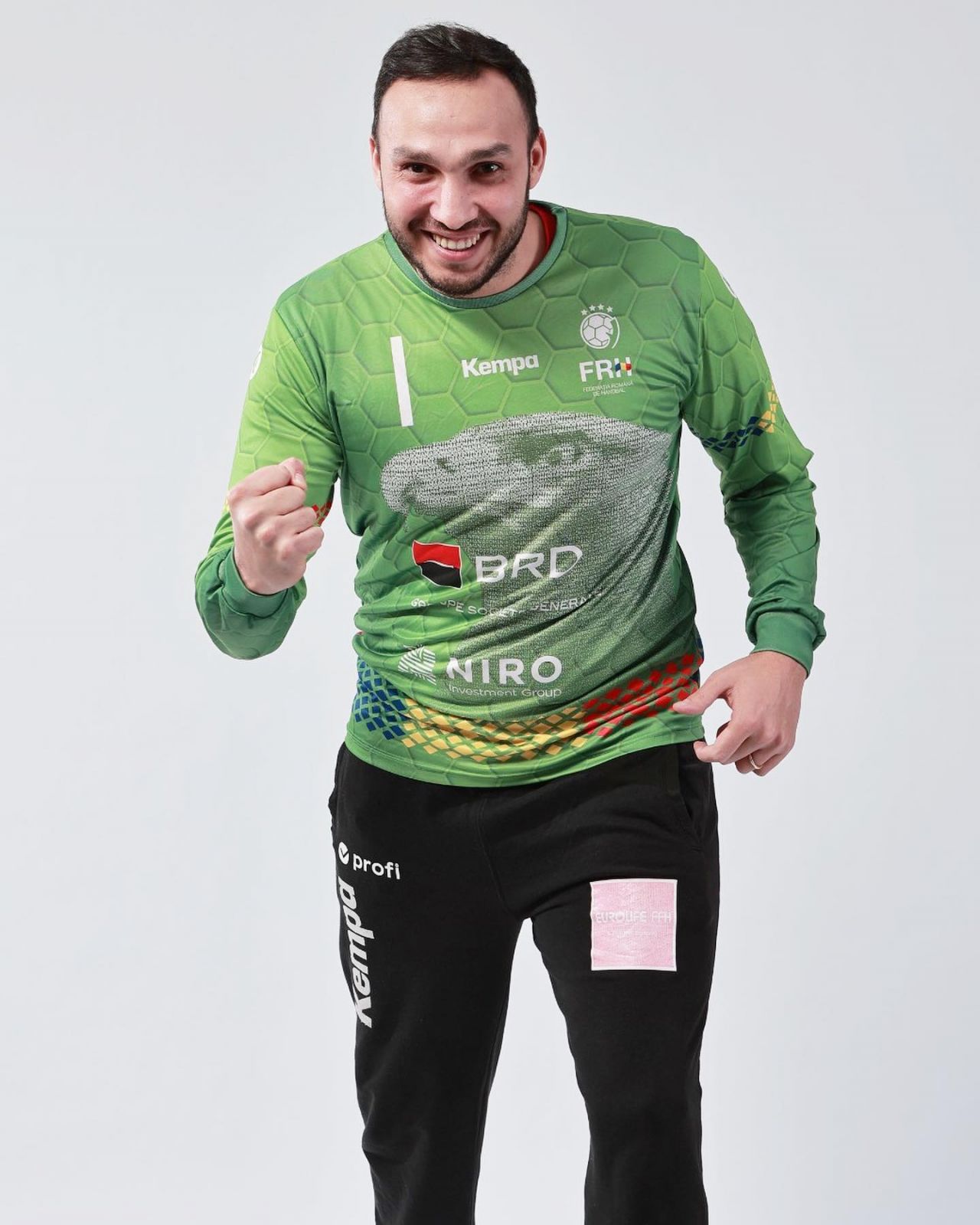 Ionuț Iancu a făcut minuni în poarta României și a fost inclus de EHF în TOP 5 parade de la Campionatul European de handbal masculin_2
