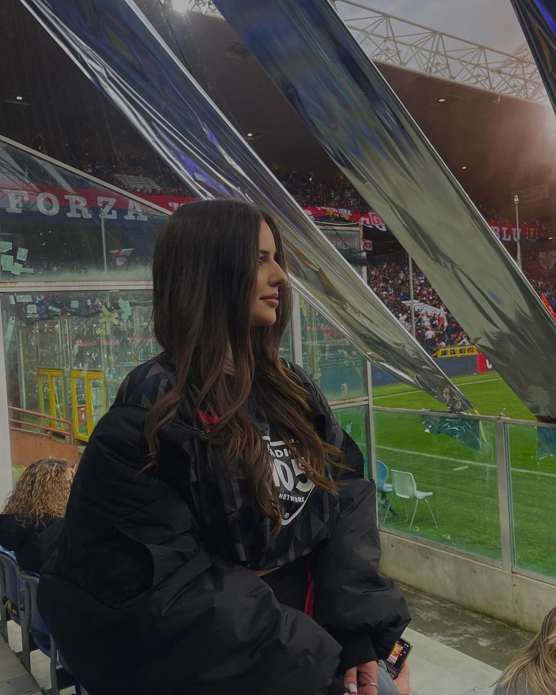 Iubita și sora lui Radu Drăgușin, surprinse cu partenera unui fotbalist de la Tottenham! Ce au făcut_18