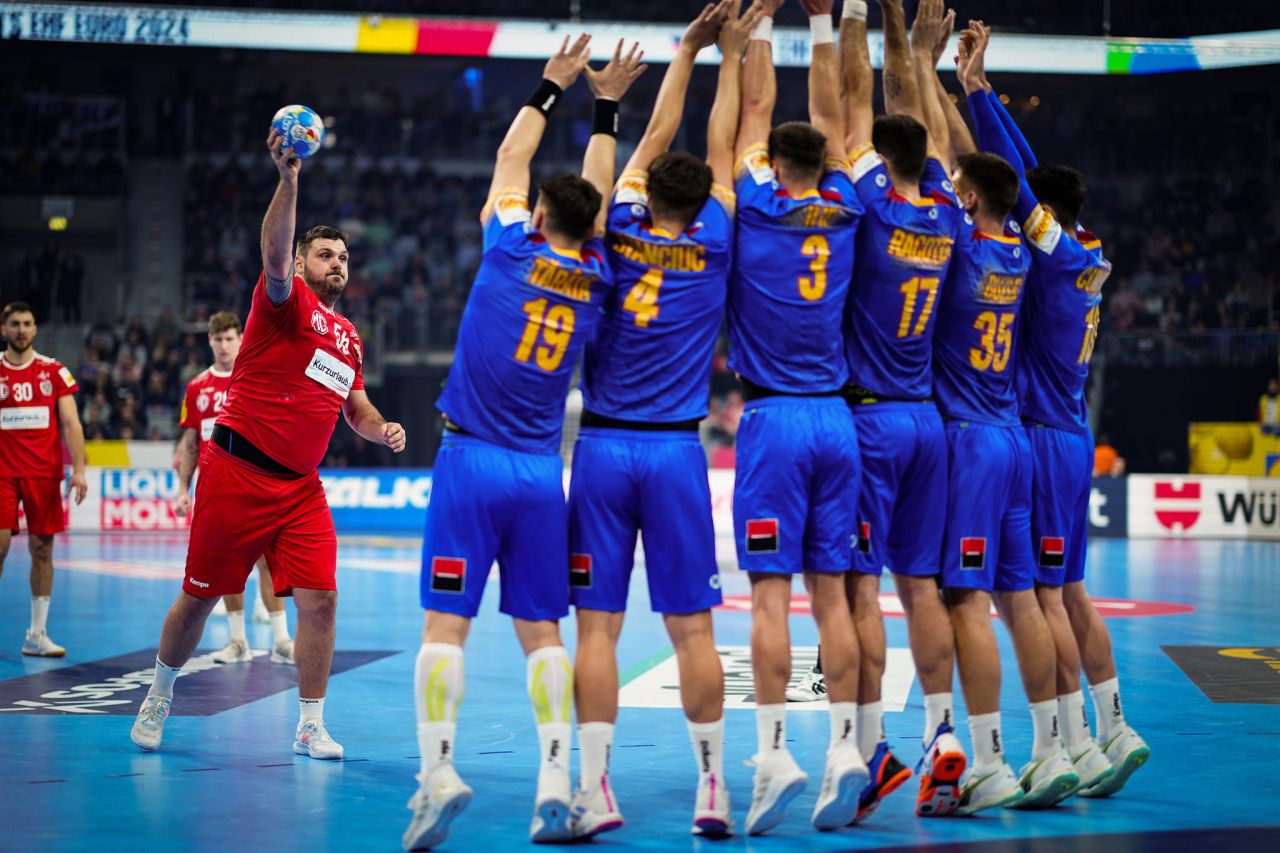 România - Spania 24-36 (12-17) la Campionatul European de handbal masculin. Tricolorii au jucat primele 18 minute de la egal la egal cu Spania _1