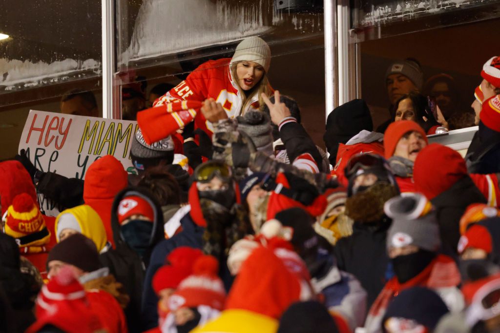 Un frig de îngheață... mustățile! Imagini senzaționale din NFL de la meciul care s-a jucat la -20 de grade Celsius! Taylor Swift a făcut spectacol_10
