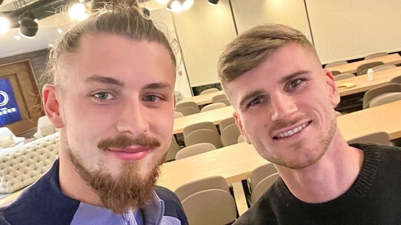 Englezii au făcut spectacol pe rețelele sociale după ce Radu Drăgușin a debutat la Tottenham: ”Cel mai bun”_8