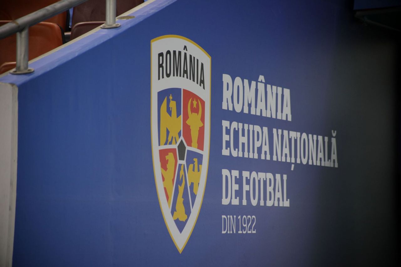 Sfat pentru Edi Iordănescu, înainte de Euro 2024: "E bine ca echipa să fie ca într-o cazemată"_11