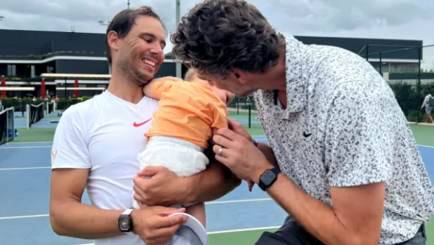 
	Nadal a semnat să le fie ambasador, dar Navratilova și Evert se opun: ce vor arabii în tenis
