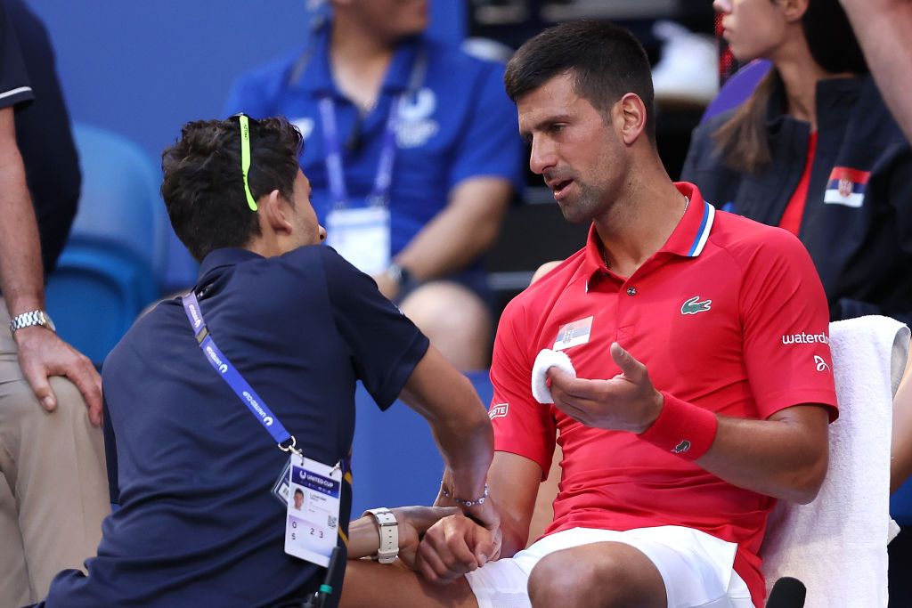 Gesturi de mahala? Ce a făcut Djokovic la Melbourne, după al doilea set pierdut în două tururi _16