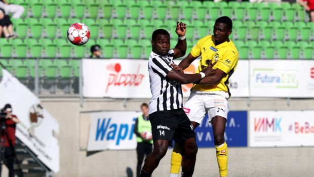 
	CFR Cluj își aduce atacant nigerian! Numai ce a fost desemnat cel mai bun jucător al campionatului
