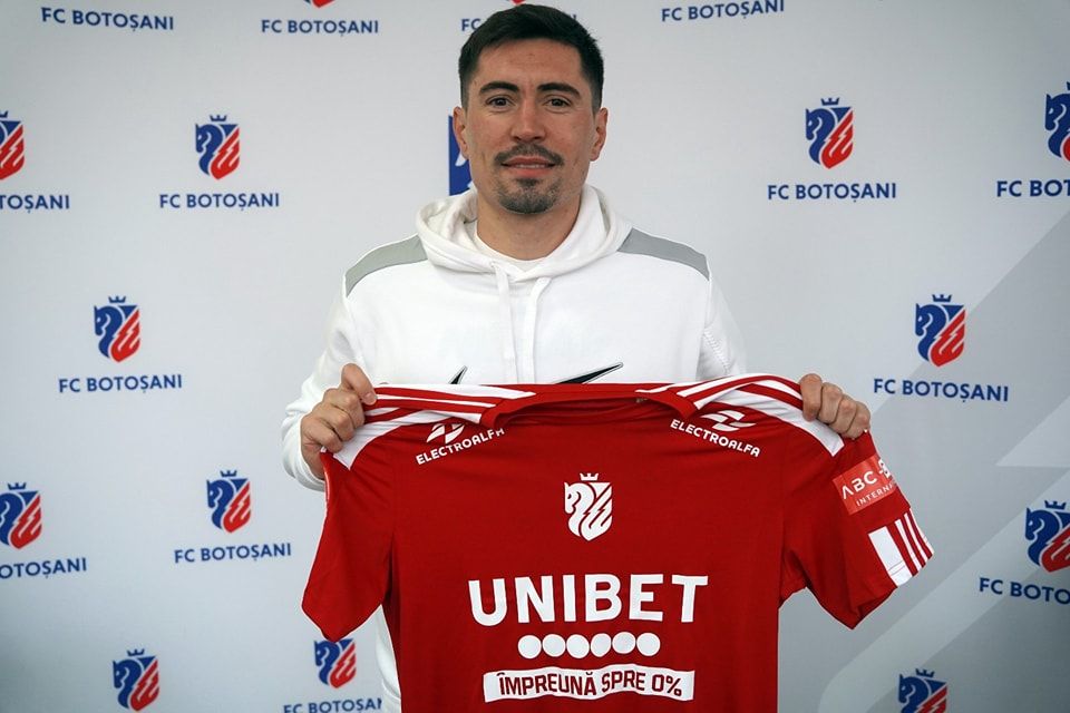 Încă un transfer la FC Botoșani! Un fundaș central din străinătate a semnat cu codașa din Superligă_1