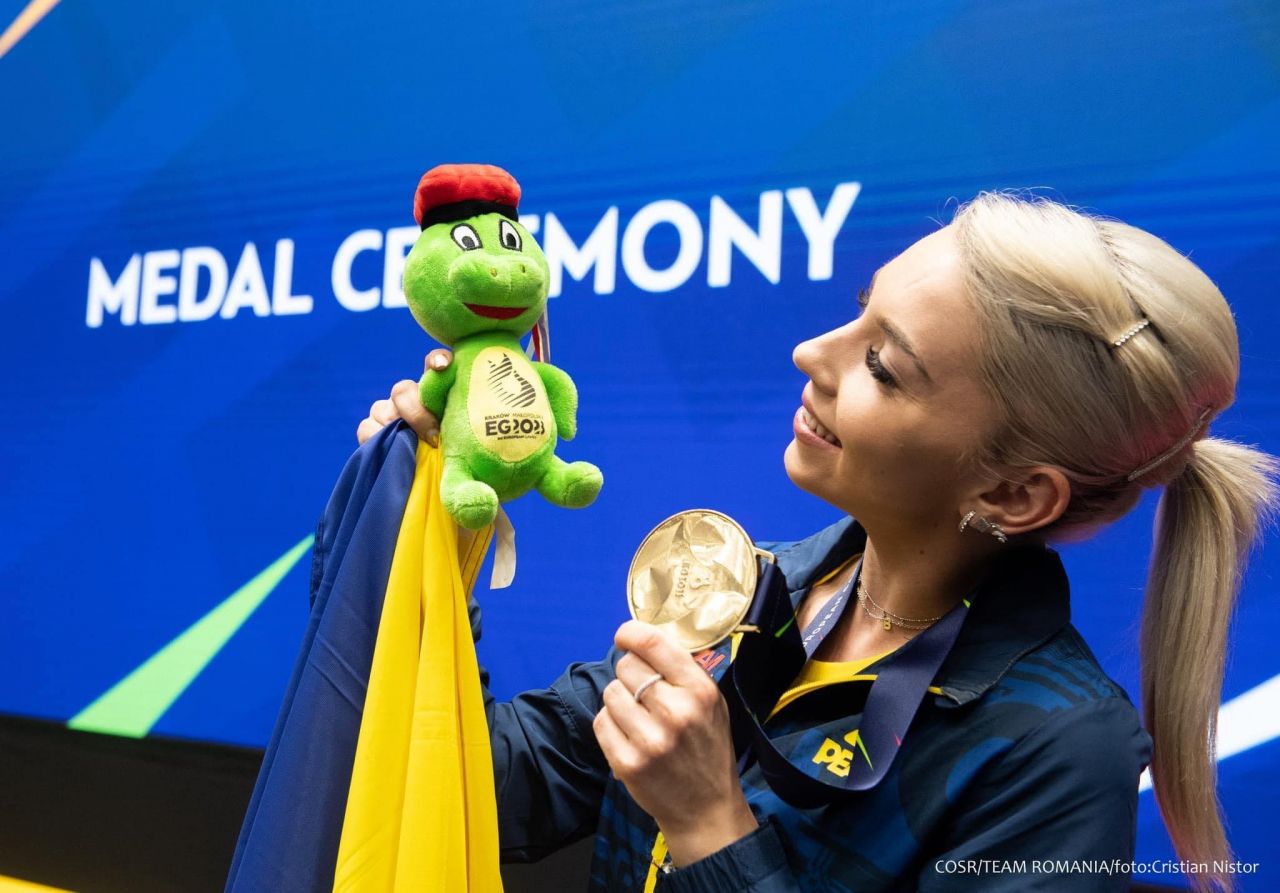 Bernadette Szocs a băgat frica în chinezoaice! Medaliată cu bronz la Europe Top 16, jucătoarea de tenis de masă face o dezvăluire de zile mari _31