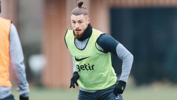 
	Probleme pentru Radu Drăgușin, înaintea duelului cu Manchester City
