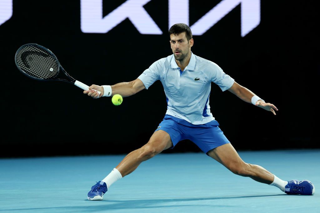 Djokovic, „extraterestru” în ciuda insolației: punctele de maestru prin care s-a calificat în a 11-a semifinală la Melbourne_19