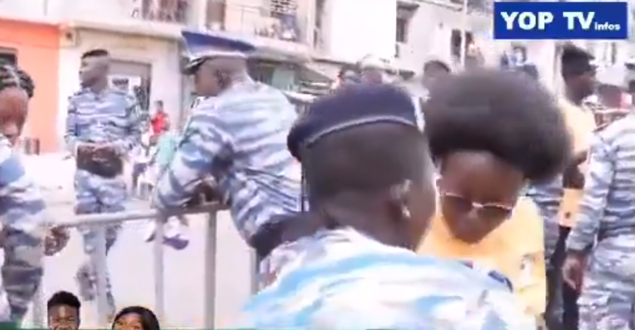 Degradant! Cum sunt controlate femeile la intrarea pe stadioanele Cupei Africii: „Cum să le faci așa ceva?”_7
