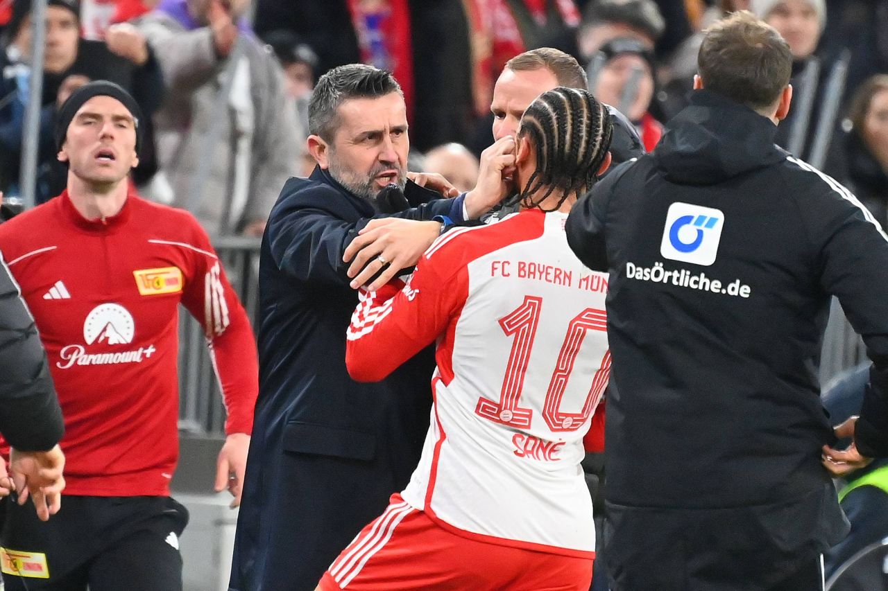 Scandal în Bundesliga: Leroy Sane, pălmuit de antrenorul adversarei: "M-a provocat!"_14