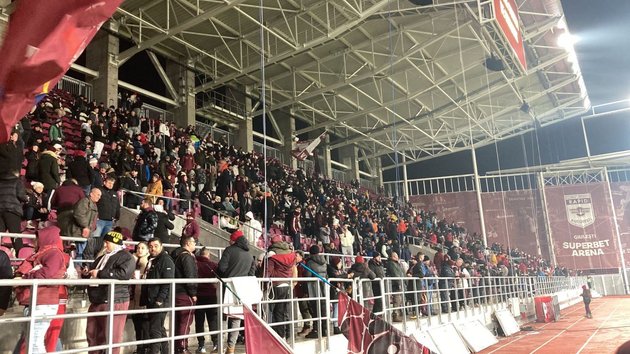Supărați pe rivalii dinamoviști, rapidiștii s-au strâns pe stadionul din Giulești, refuzând să meară pe Arena Națională_4