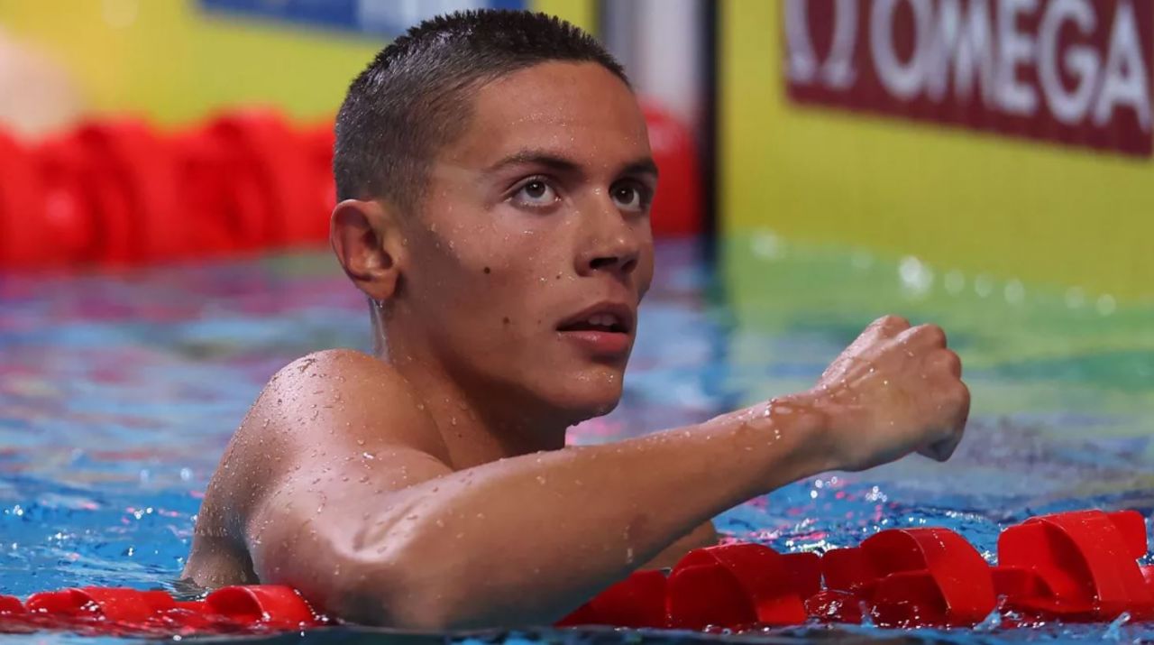 România, ce performanță! David Popovici a intrat hotărât în bazin în an olimpic. Superstarul natației, victorii excepționale_15