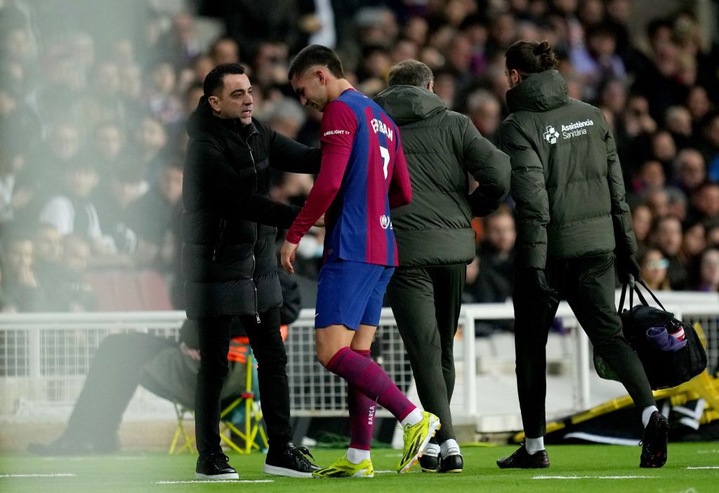 FC Barcelona are problemele mai mari decât antrenorul! Un titular a ieșit în lacrimi de pe teren, în meciul de campionat_2