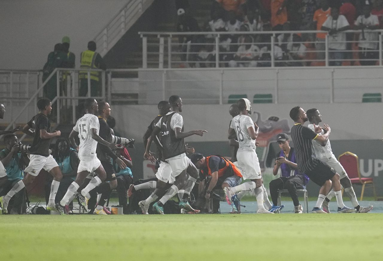 „Pasează, Lamine Ba!” Top 10 cele mai amuzante nume de jucători de la Cupa Africii pe Națiuni _6