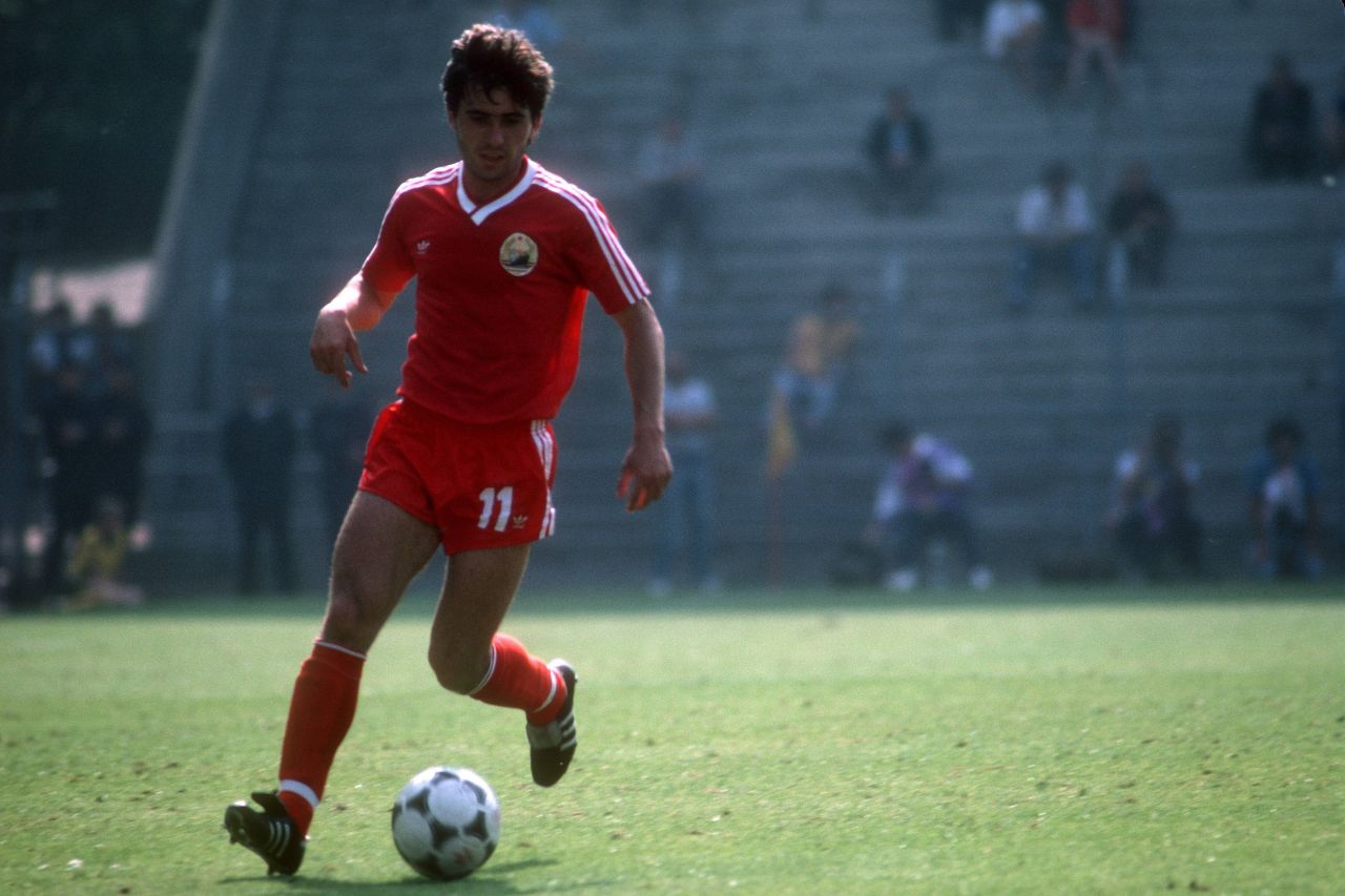Gheorghe Hagi, titular la 19 ani la Euro 1984! Acum patru decenii, puștiul Gică se lupta cu Karl-Heinz Rummenigge, Lothar Matthaus sau Rudi Voller_7