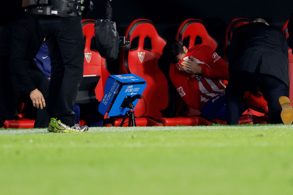 Accidentare teribilă sub privirile lui Horațiu Moldovan! Starul lui Atletico Madrid a ieșit în lacrimi de pe teren_1