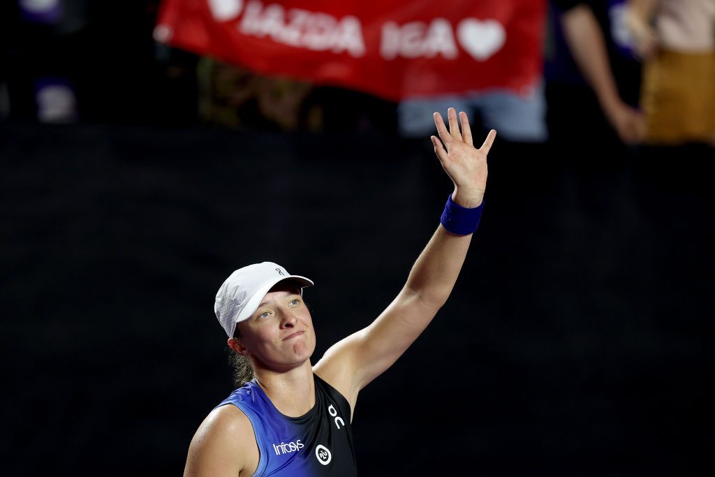 Sorana Cîrstea a urcat pe locul 22 WTA, dar Igăi Swiatek nu i-a păsat: cu ce scor a învins-o poloneza, în turul 2 la Doha_69