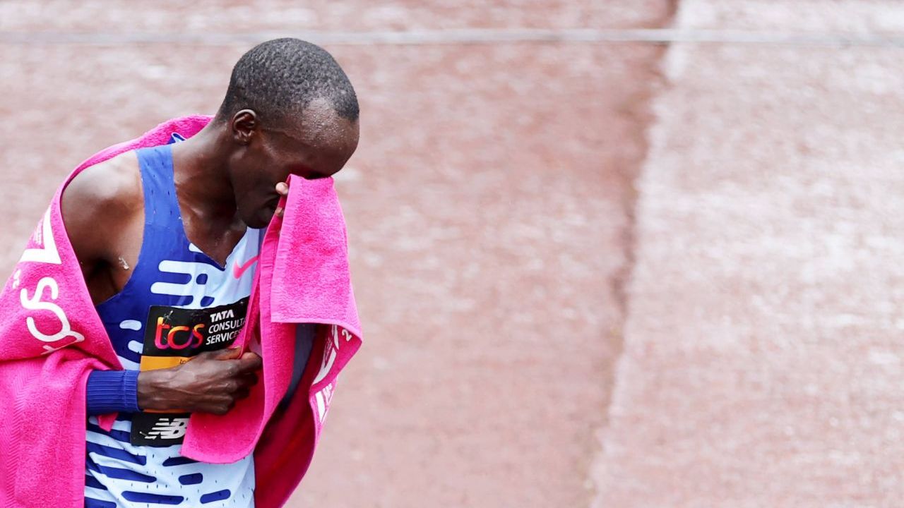 Kelvin Kiptum accident kipchoge maraton record