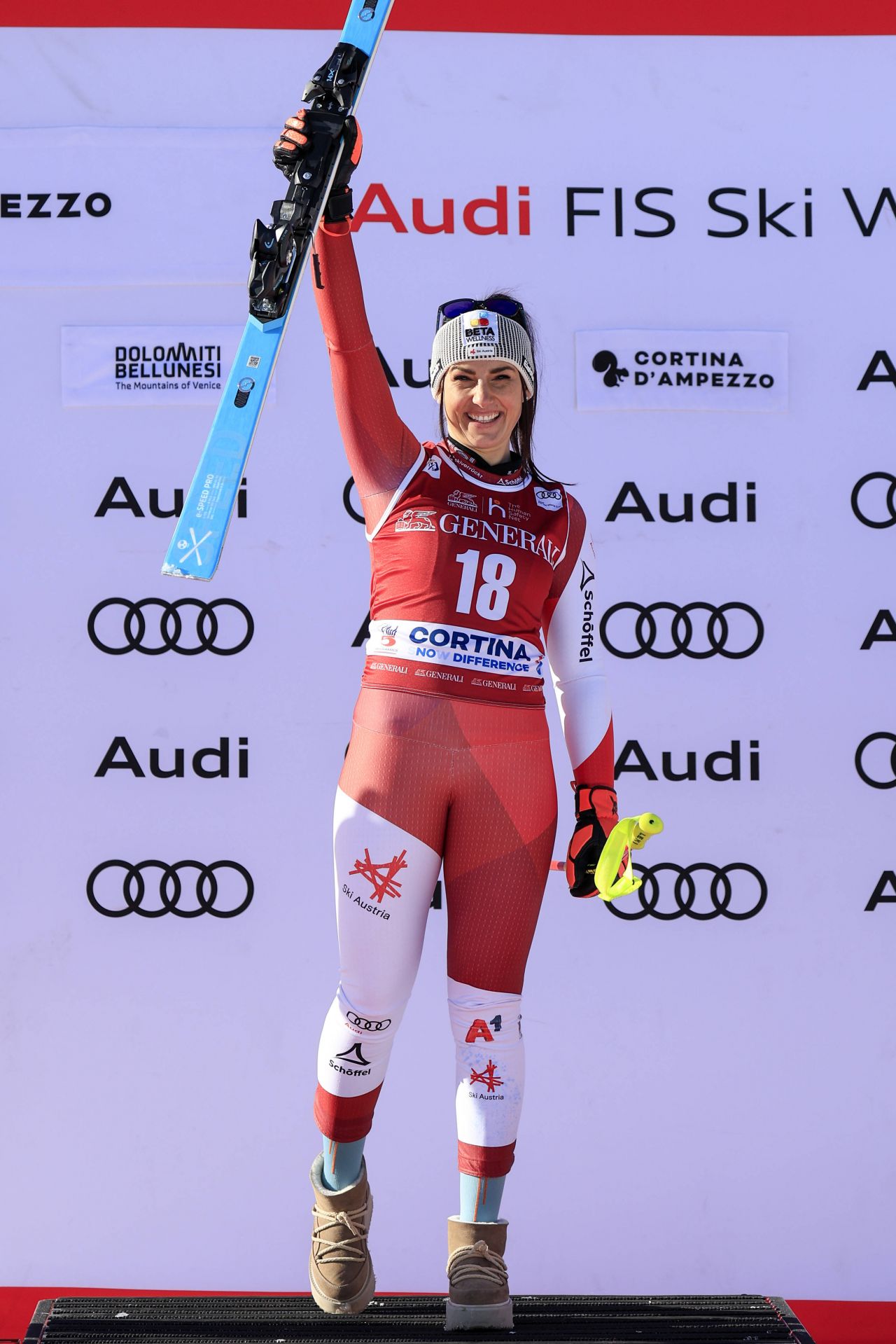 Superba Stephanie Venier a câștigat astăzi slalomul super-uriaș la Cupa Mondială de schi alpin!_22