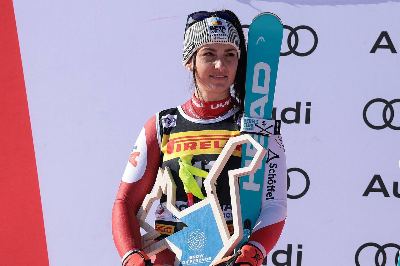 Superba Stephanie Venier a câștigat astăzi slalomul super-uriaș la Cupa Mondială de schi alpin!_26