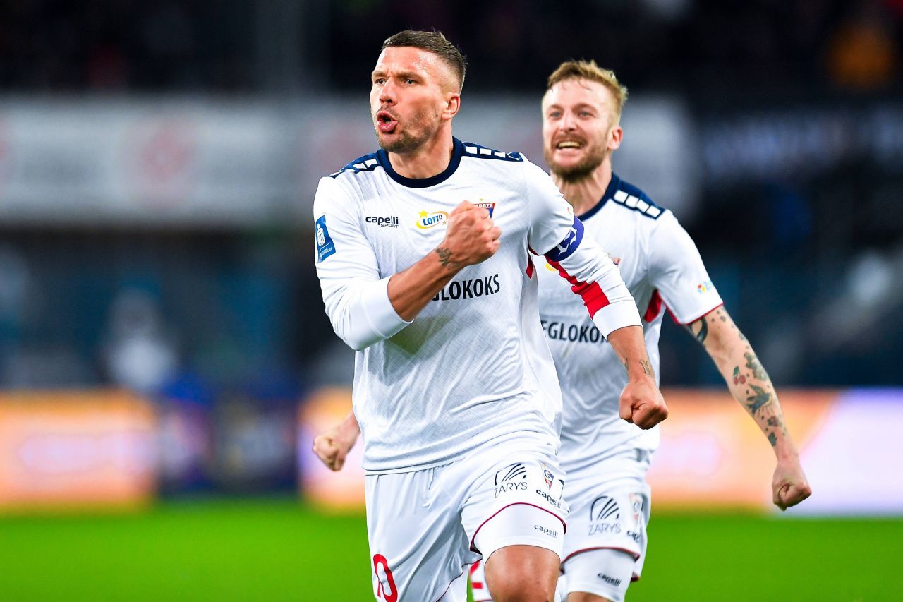 Campionul mondial Lukas Podolski, ca în tinerețe! 2 goluri și o pasă decisivă în ultimele 3 etape la 39 de ani_2