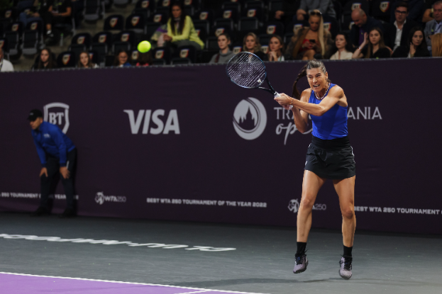 Ce meci nebun! Sub ochii lui Alexandru Țiriac, Sorana Cîrstea s-a calificat în sferturi la Dubai. Urcă pe locul 21 WTA_12