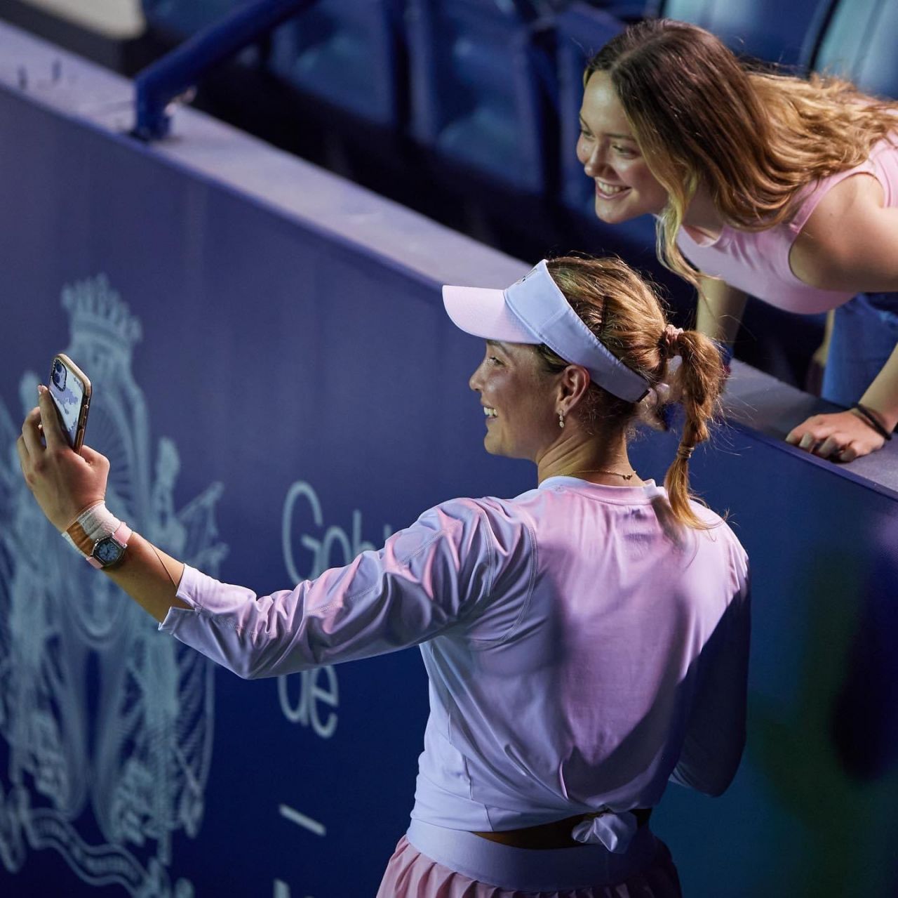 Ce meci nebun! Sub ochii lui Alexandru Țiriac, Sorana Cîrstea s-a calificat în sferturi la Dubai. Urcă pe locul 21 WTA_45