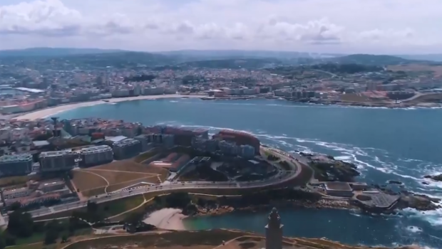 
	Românul chemat să promoveze orașul Coruña ca gazdă a Mondialului din 2030! E vedetă locală, lângă Bebeto și Scaloni

